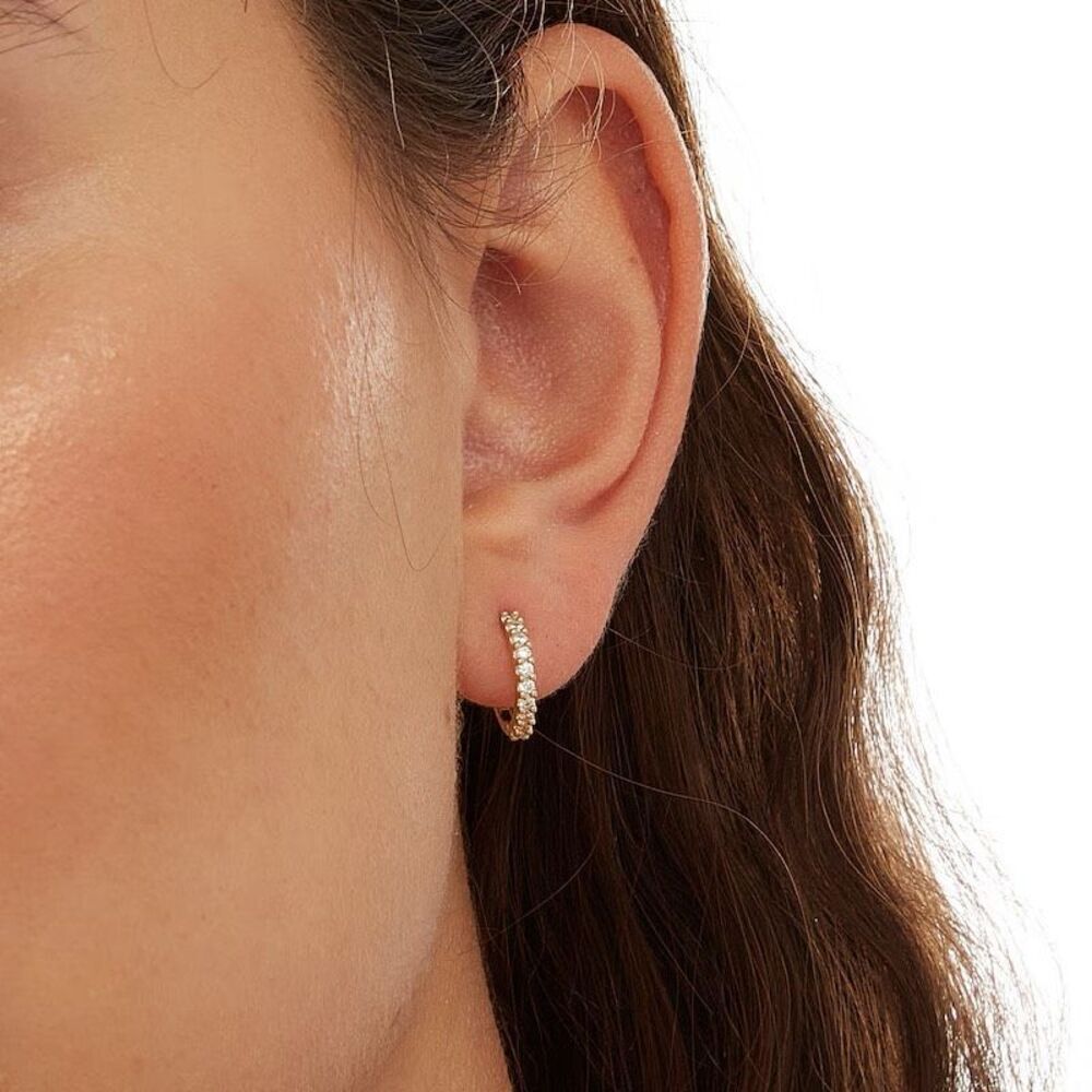 ✨Banger Cubic Zirconia Huggie Hoop Earrings in 10K Solid Gold✨